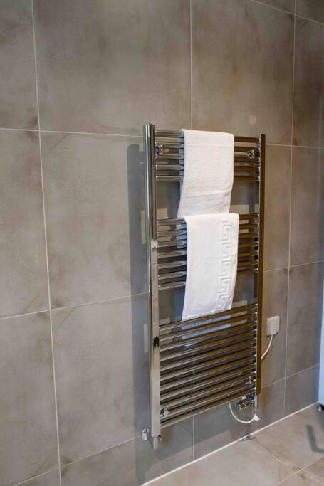 Garden Of Eden 1 Bedroom Flat In Fishponds Bristol Ngoại thất bức ảnh